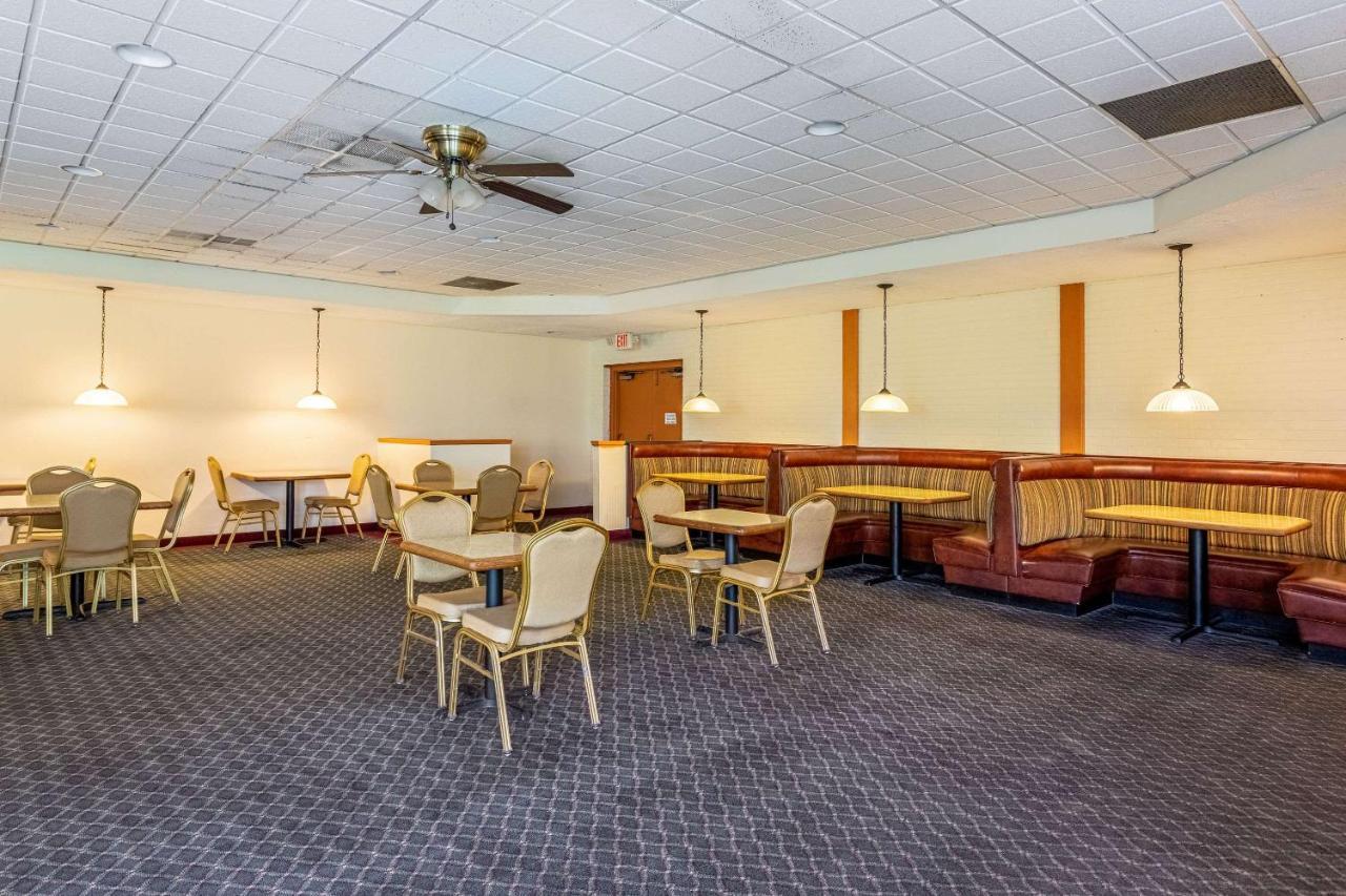 Econo Lodge Fredonia Eksteriør bilde