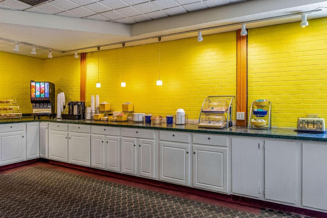Econo Lodge Fredonia Eksteriør bilde
