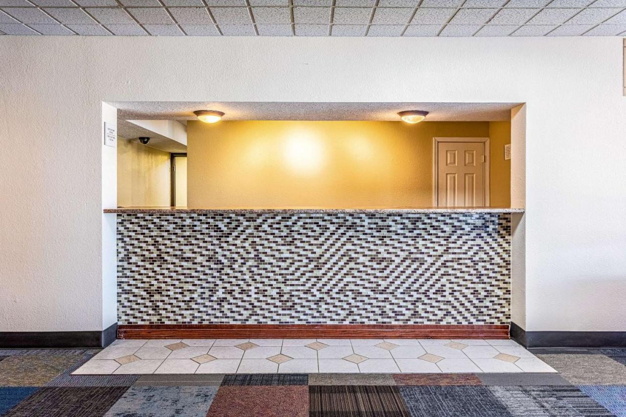Econo Lodge Fredonia Eksteriør bilde