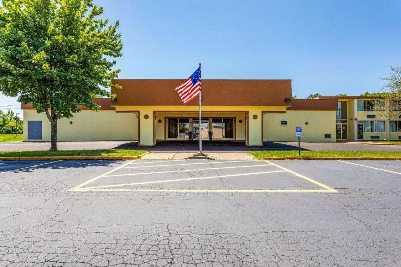 Econo Lodge Fredonia Eksteriør bilde