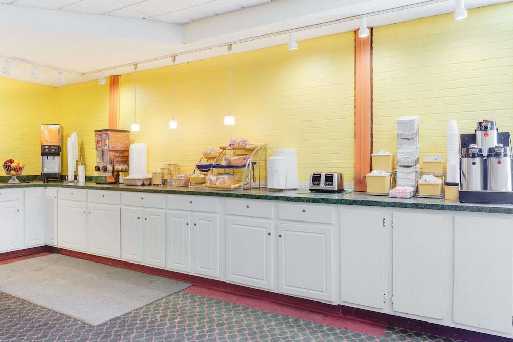 Econo Lodge Fredonia Eksteriør bilde